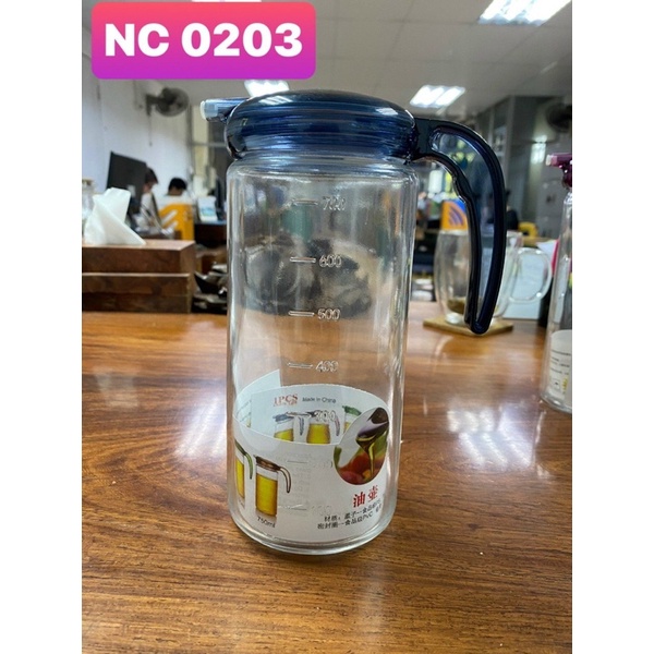 Bình thủy tinh đựng dầu, mắm, dấm