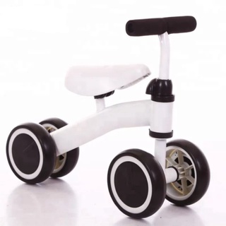 Xe Chòi Chân 4 Bánh Cân Bằng Tự Thăng Bằng Cho Bé Tập Đi Dưới 2 tuổi