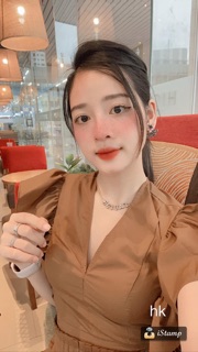Váy tầng nâu xếp ly eo