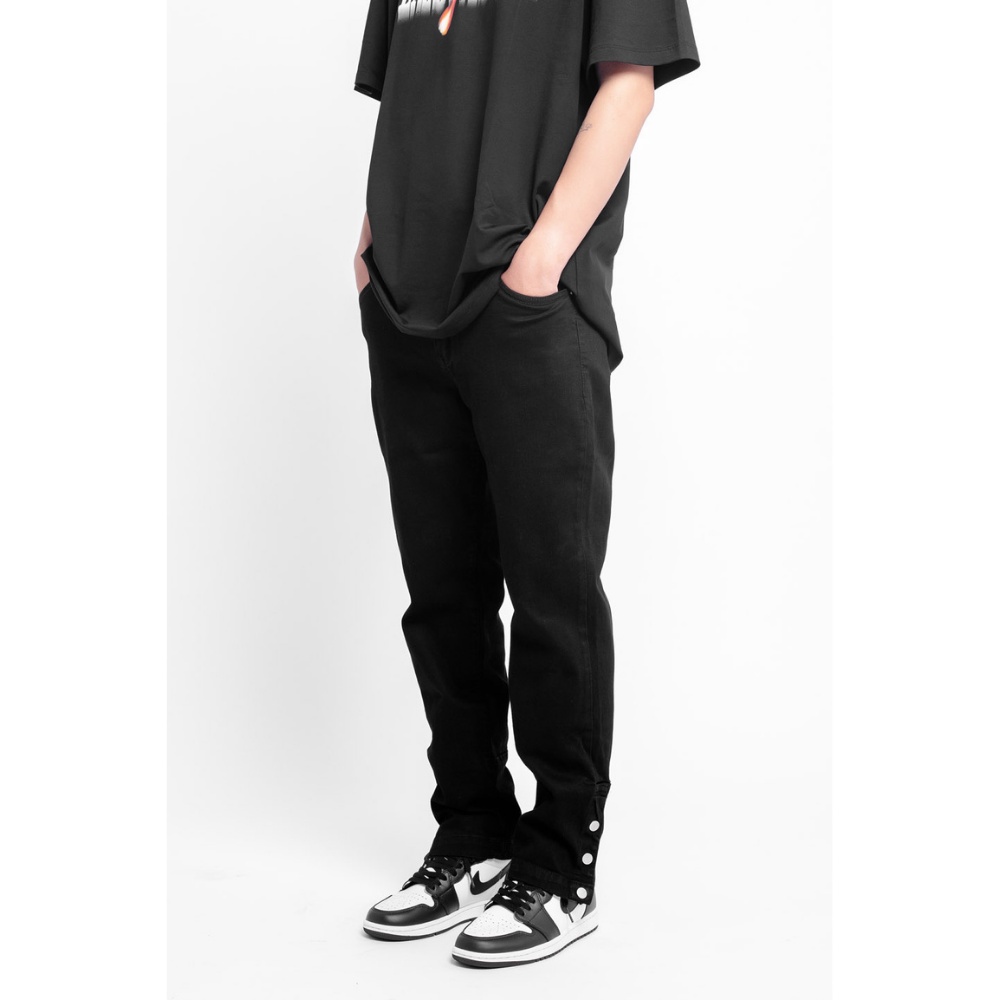 Quần jean màu đen 3 nút Tum Machines RELAX BUTTON DENIM - BLACK