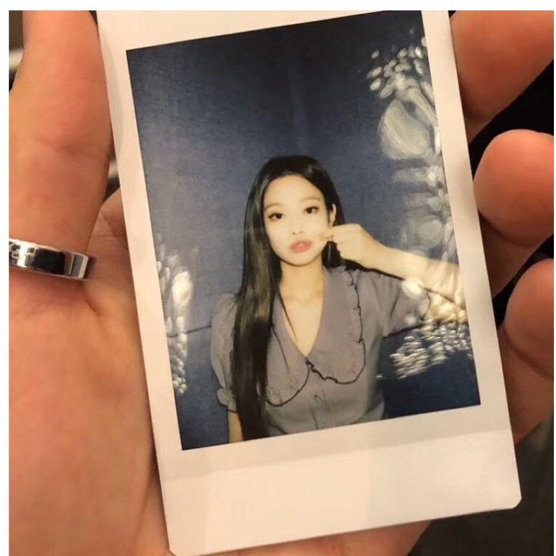 Đầm cổ bèo giống Jennie BLACKPINK, Nayeon TWICE