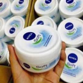 Kem dưỡng ẩm Nivea Soft Đức  giảm khô da viêm da tạo độ ẩm chống nẻ da mịn màng 200ml &amp; 375ml