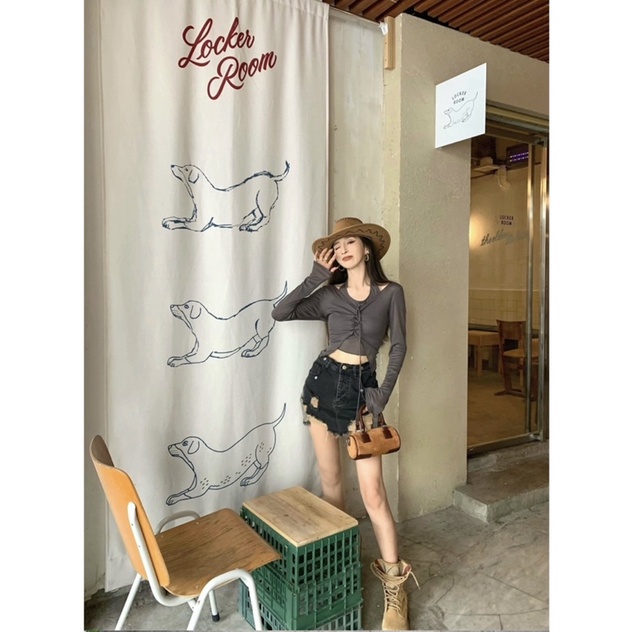 Chân váy jean lưng cao phối rách phá cách tôn dáng thời trang nữ