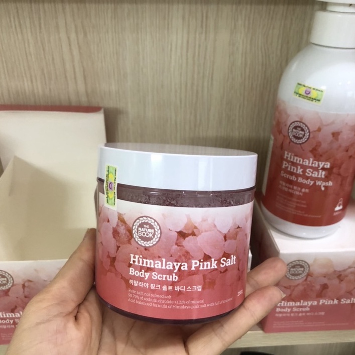 Muối tắm dưỡng trắng toàn thân muối hồng Himalaya The Nature Book - Himalaya Pink Salt Body Scrub,