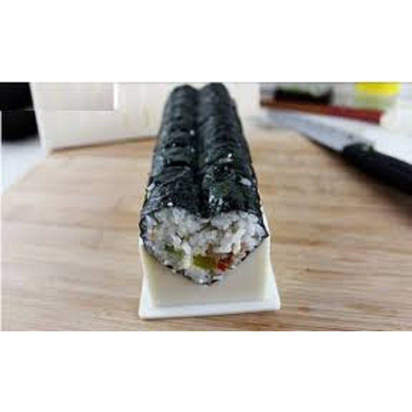 KHUÔN SUSHI NHỰA CAO CẤP HÌNH TRÁI TIM  23 cm x 7 cm x 7 cm