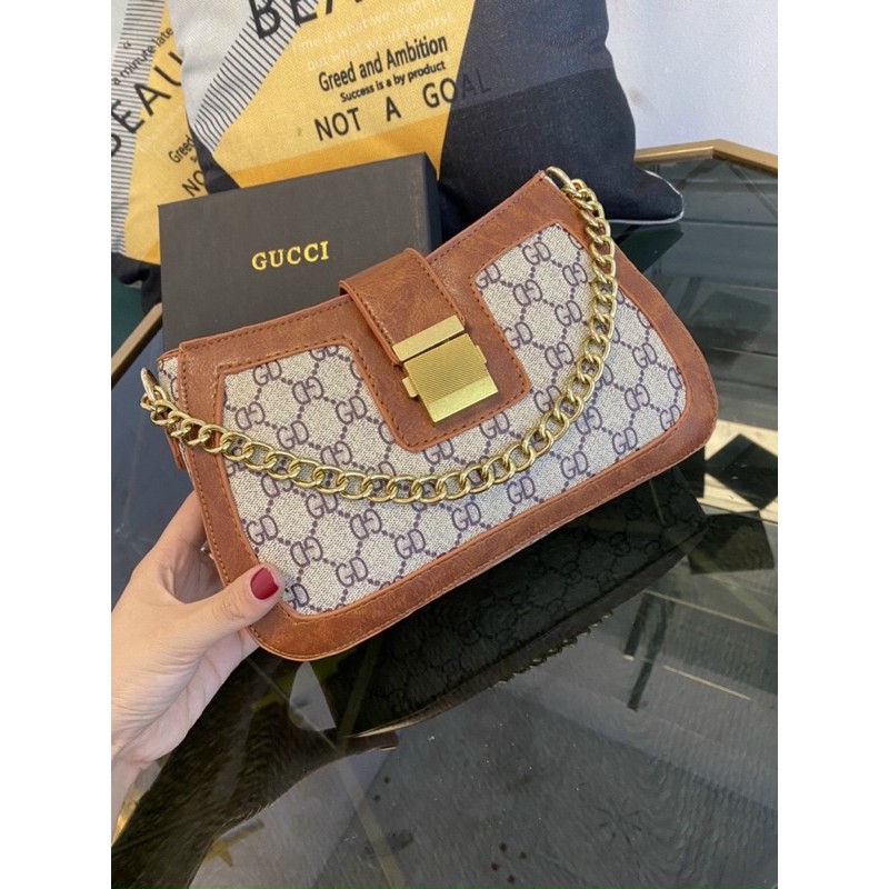 Túi xách  kẹp Nách in hoạ tiết CD khoá vuông mẫu mới❣️FREESHIP❣️