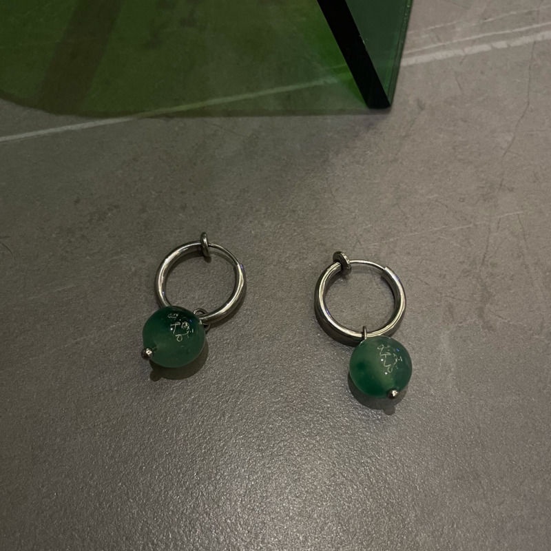 Khuyên tai đính đá xanh lá phong cách Harajuku hip hop không cần xỏ lỗ