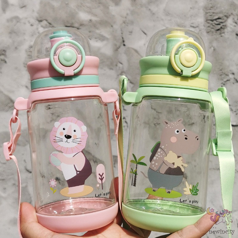 Bình nước nhựa dung tích lớn in họa tiết hoạt hình cho trẻ em