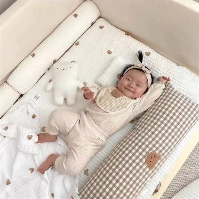 Gối ngủ vải cotton chống va chạm hình gấu kiểu Hàn đáng yêu dành cho bé sơ sinh