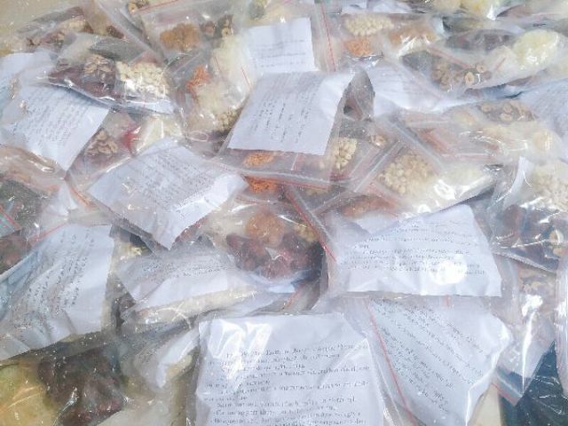 Set nấu chè dưỡng nhan12 vị  TẶNG KÈM 2 TÚI TÁO TRÁI