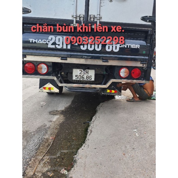 Chắn bùnrộng 50cm . cao 70cm sau đèn hyundai hd450,hd65,hd72,hd99NOX 2t5 -3t5