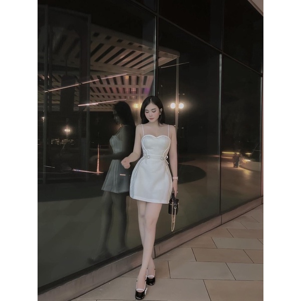 ĐẦM 2 DÂY ĐÍNH ĐÁ NƠ BÊN EO CHẠY VIỀN