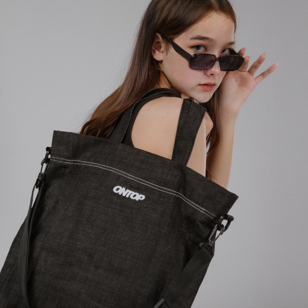 Túi đeo chéo nữ đi học vải denim local brand ONTOP - Denim Tote Bag