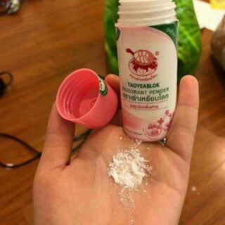 PHẤN NÁCH THẦN THÁNH