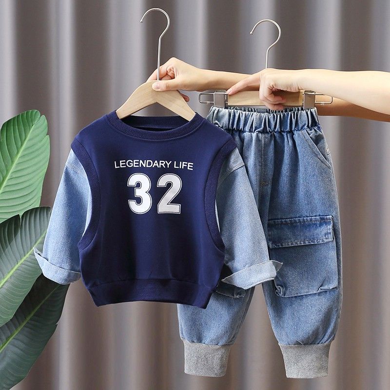 Set áo quần kiểu dáng thể thao cho bé trai