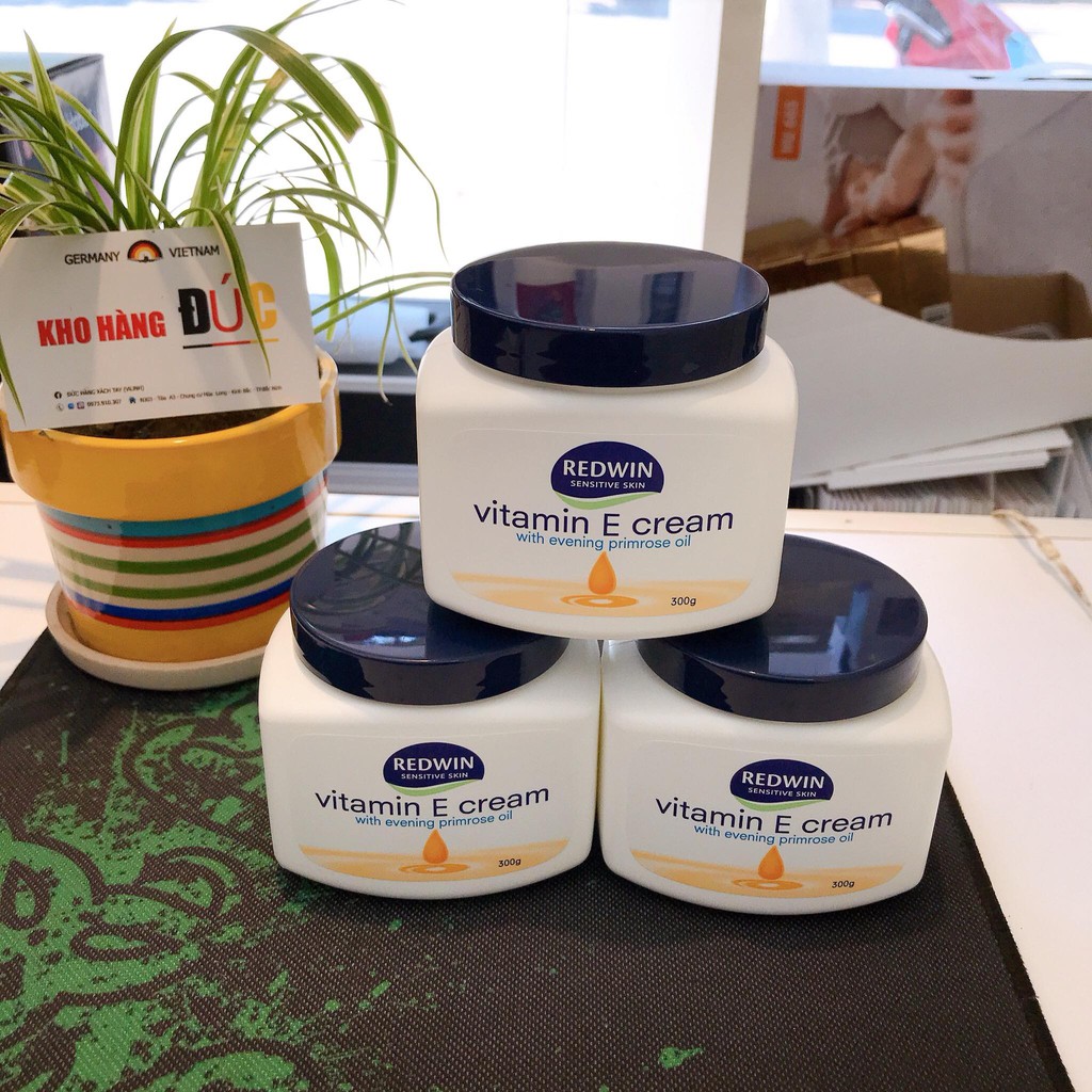 Kem dưỡng da mềm mịn Redwin Vitamin E Cream 300g Úc