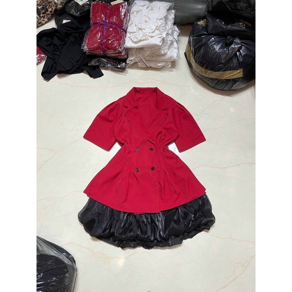 [FREESHIP] Set áo kiểu vest đỏ tay ngắn phối chân váy tơ phồng đen sang xịn mịn mặc Noel Tết | BigBuy360 - bigbuy360.vn