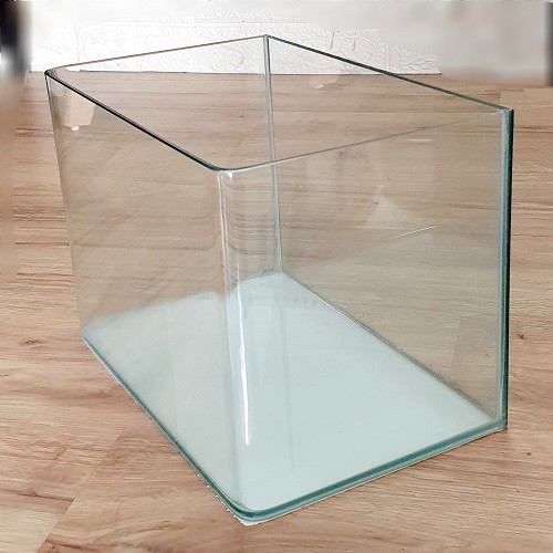 Hồ Cá Acrylic Cubic Size 30 Kích Thước 30x19x21cm Dày 4mm Bầu 2 Cạnh Bìa