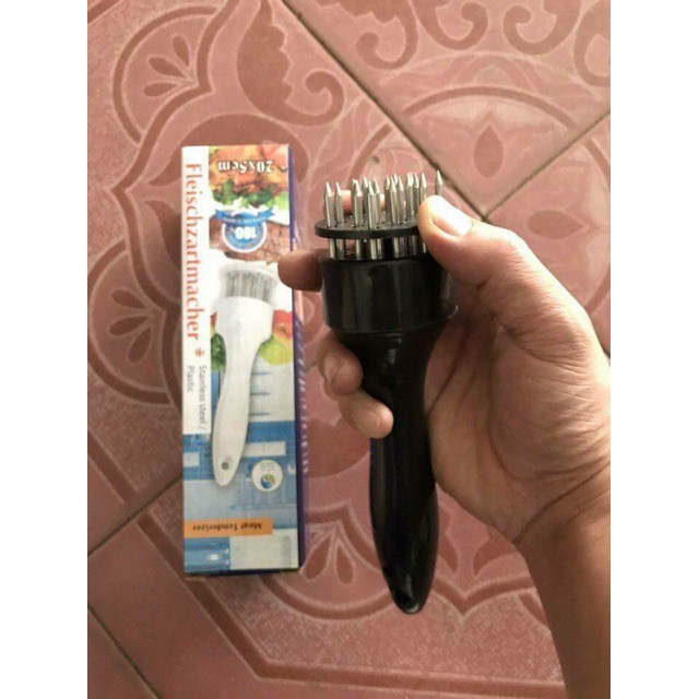 Châm đâm thịt , da lợn -Rẻ nhất . .