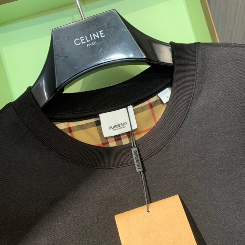 Áo thun BBR Bur*berry Serra màu đen chất liệu vải cotton cao cấp, Áo tee BBR kẻ sọc unisex form rộng