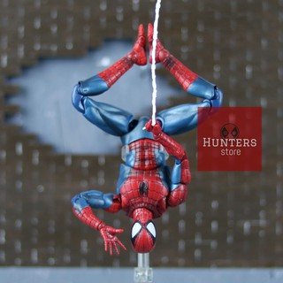 Mô hình Spider Man Mafex Comic Ver