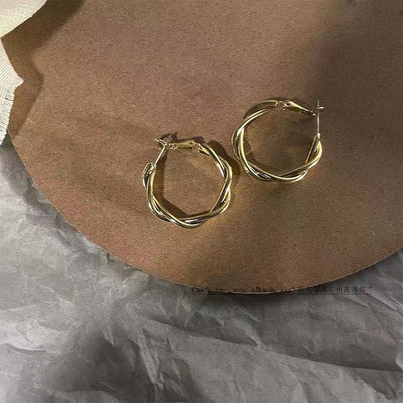 Khuyên tai xoắn thời trang phong cách cổ điển hàn quốc