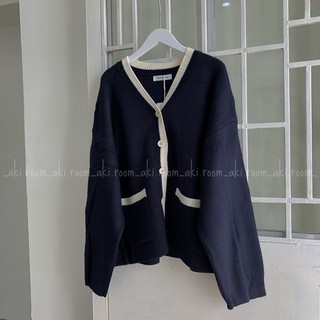 Áo cardigan viền trắng hai túi tag Miss Sumey
