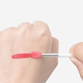 Cọ trang điểm môi silicon mini