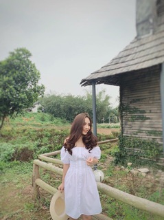 Đầm bẹt vai li eo