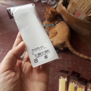 1 cục sáp Columbus (Made in Japan) màu ngà