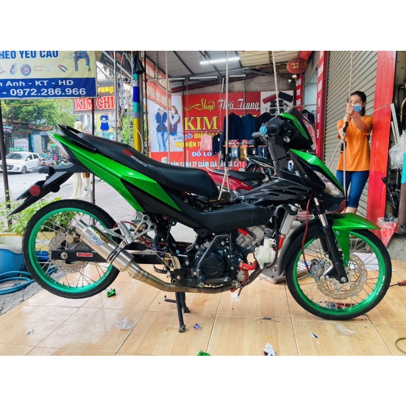 Decal xanh lá cây bóng cao cấp