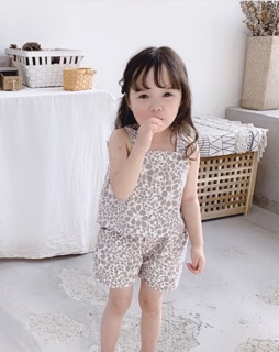 quần áo gửi quỳnh phương