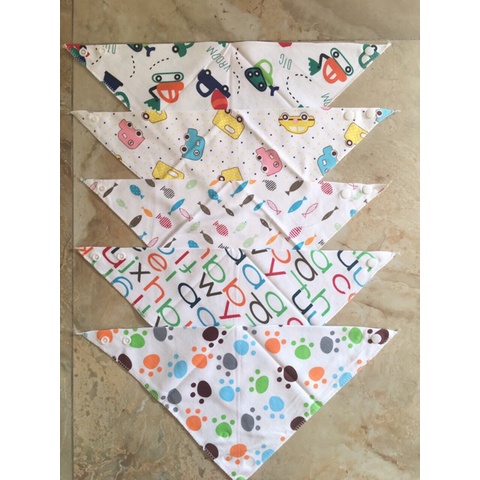 Khăn yếm tam giác cotton có cúc bấm cho bé yêu hàng cao cấp