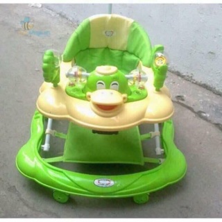 Xe tròn tập đi cho bé
