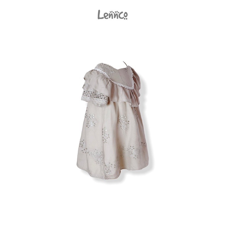 Váy Lennco lanh xám thêu nổi