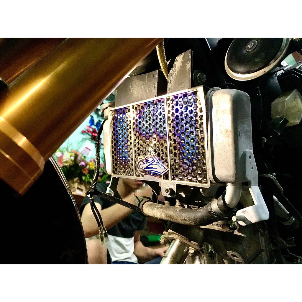 Che két nước 3D Titanium cho R15v3 ,MT-15 ,FZ-155 ,XSR- 155