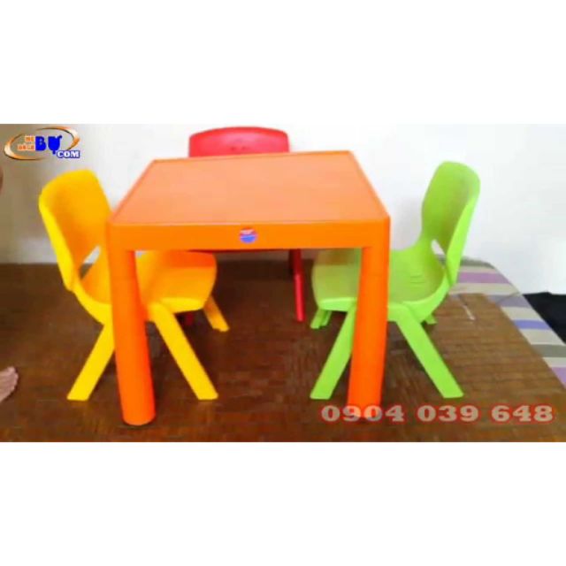 Bộ bàn ghế nhựa song long