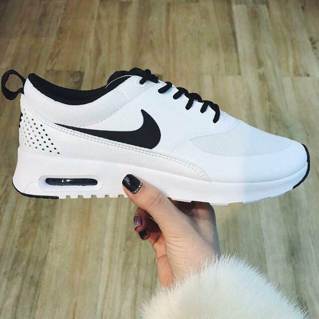 Giày đôi nam nữ