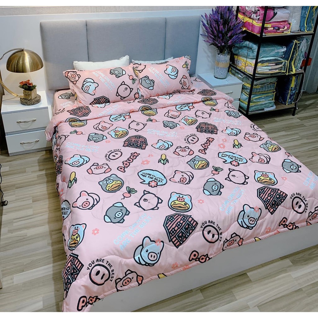 Bộ Gra Trải Giường Vỏ Chăn 5 Món (Hình Thật)Chăn 2 mặt heo hồng phối gà dễ thương M2*2M-M4*2M- M6*2M-M8*2M