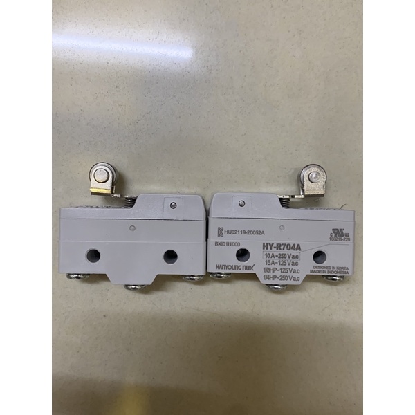 [CTHT] Công tắc hành trình HY-R704A (Micro switch)