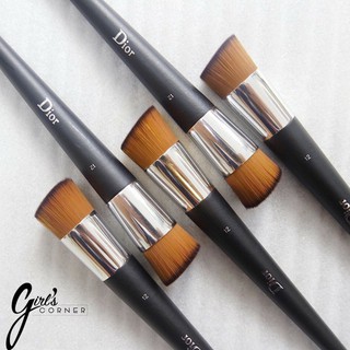 Cọ nền Dior 12