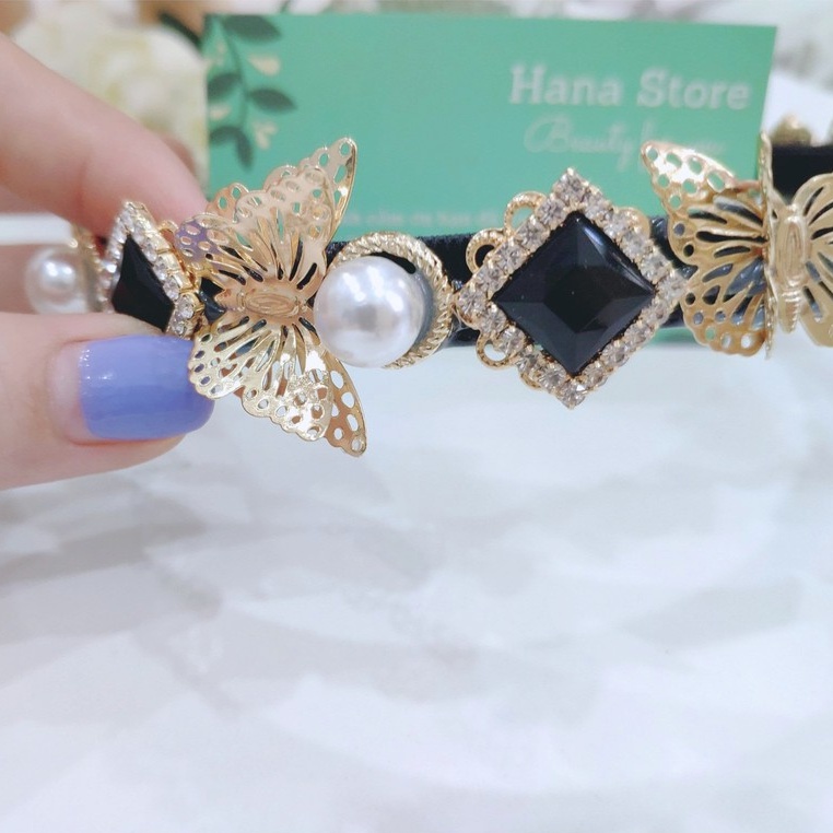 Cài tóc hồ điệp kim loại màu vàng đính đá màu đen viền đá phối ngọc viền kim loại sang chảnh và cá tính cho nữ