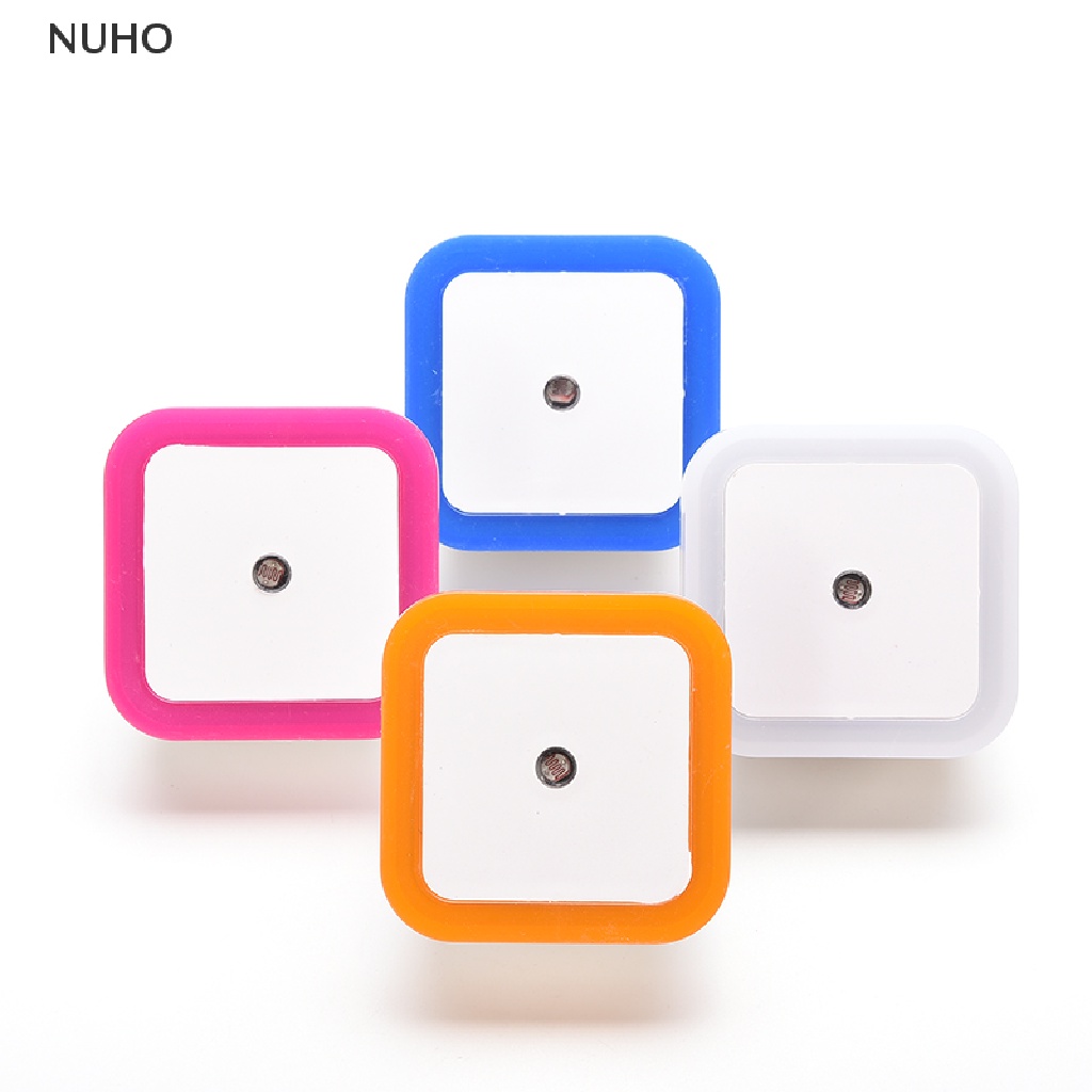 Đèn ngủ bóng led cảm ứng điều khiển từ xa phích cắm us thiết kế đơn giản tiện lợi