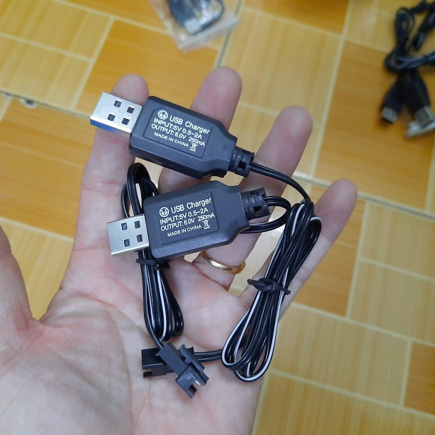 Cáp sạc pin 6v cổng SM dùng sạc pin xe mô hình điều khiển từ xa
