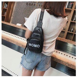 Túi đeo bụng momo