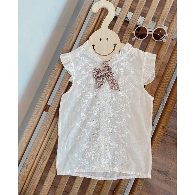 Sơ mi trắng thắt nơ cho bé gái có size từ 11 đến 28kg