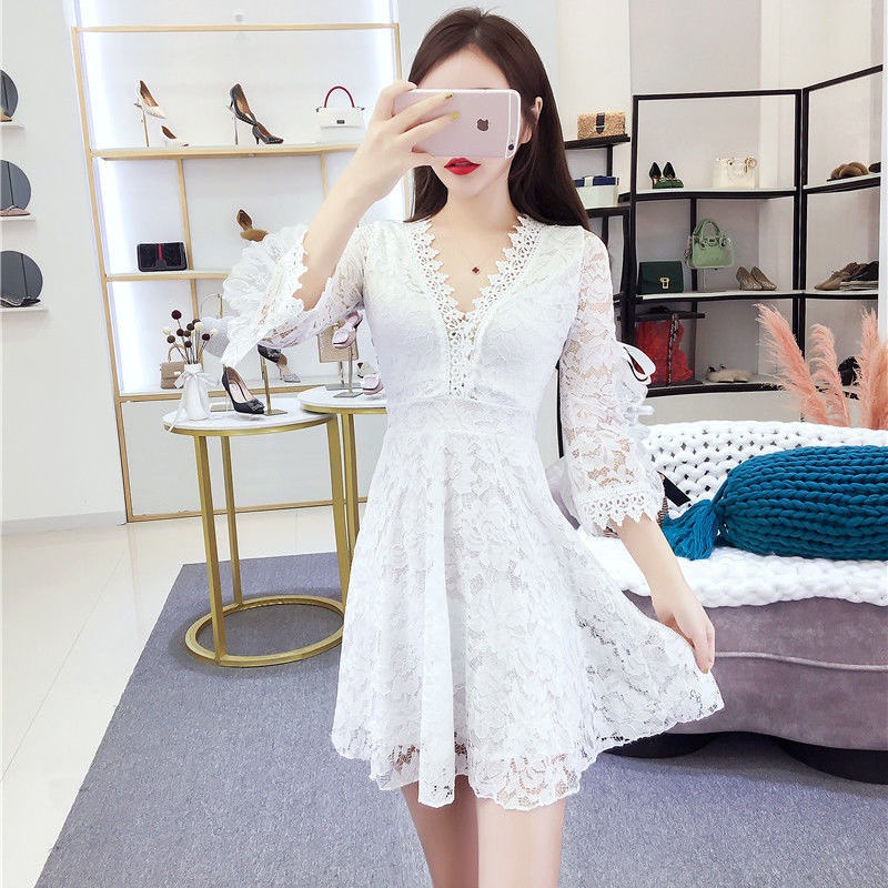 Đầm tay loe phối ren màu trắng phong cách Hàn Quốc thời trang phương Tây mới
