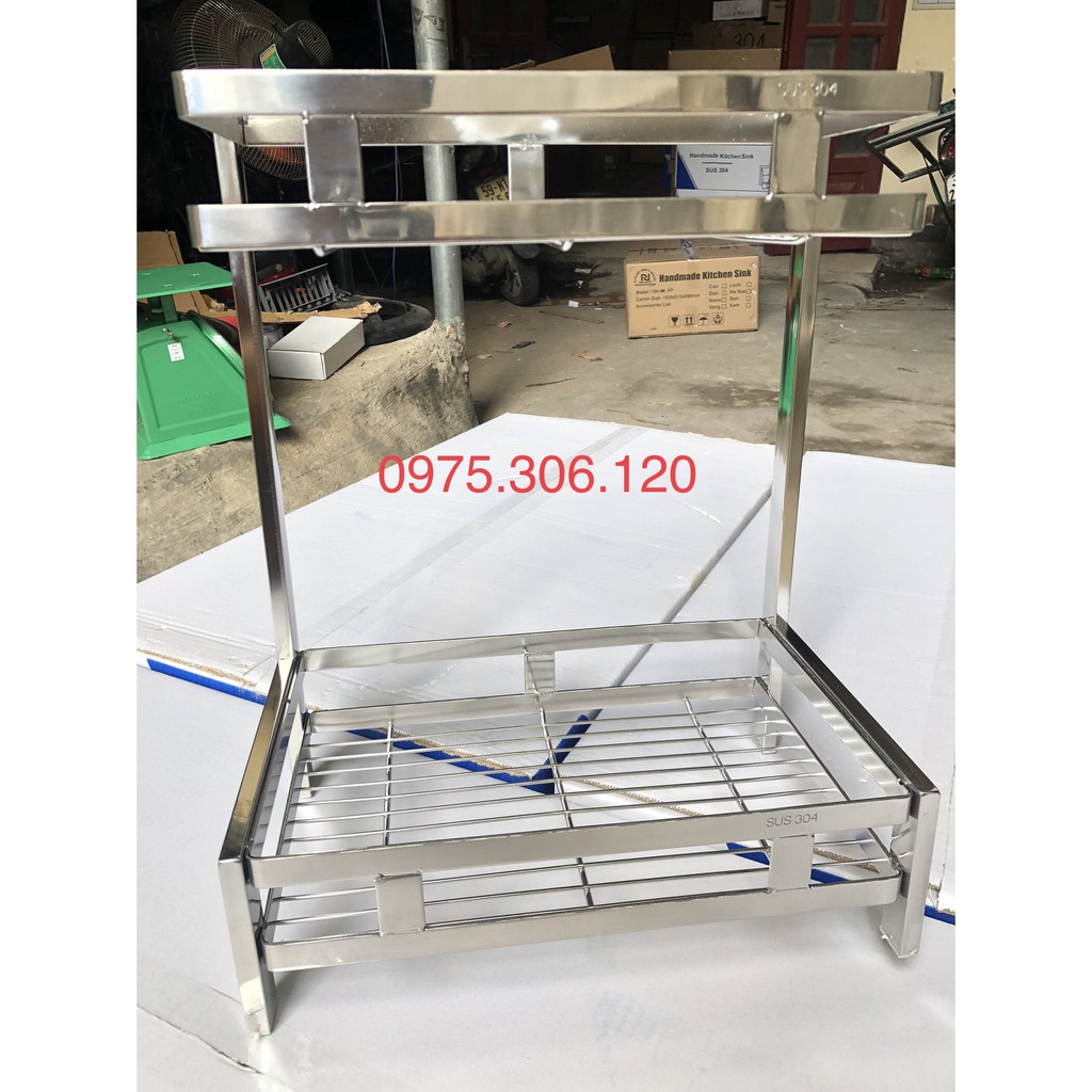 Kệ Gia Vị 2 TẦNG đặt trên bàn đá được nhiều được lọ gia vị, tiện lợi sạch sẽ, chất liệu 100% inox