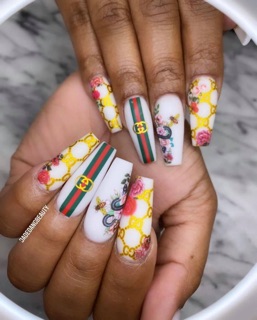 Sticker Gucci nhiều hình mới HOT