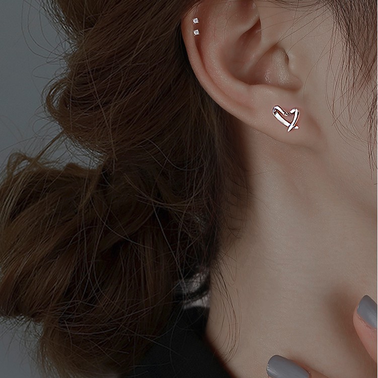 Khuyên tai Bạc / Bông tai Bạc trái tim đan chéo nữ -𝑨̉𝒏𝒉 +𝑽𝒊𝒅𝒆𝒐 𝒕𝒉𝒂̣̂𝒕-HÀNG CÓ SẴN- Cam kết CHUẨN BẠC 925 _ TUNA SHOP